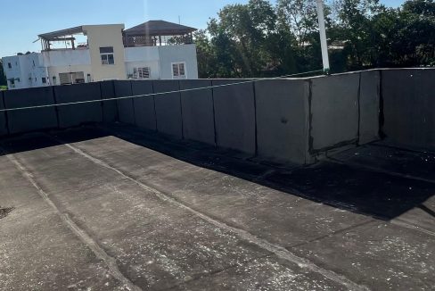 Apartamento 4to nivel en venta de 3 habitaciones Av. Jacobo Majluta (1)