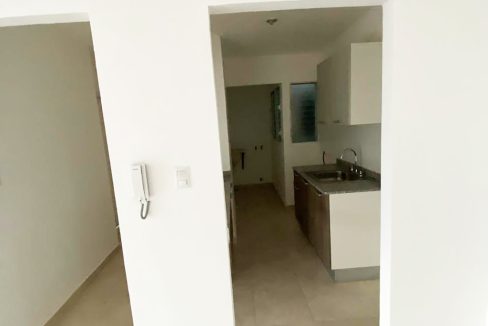 Apartamento 4to nivel con terraza en venta Ciudad Juan Bosch (3)
