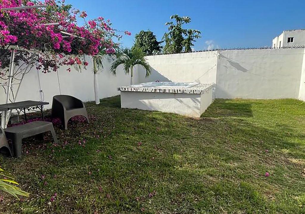Casa en venta de 3 habitaciones en la Avenida Ecológica (21)