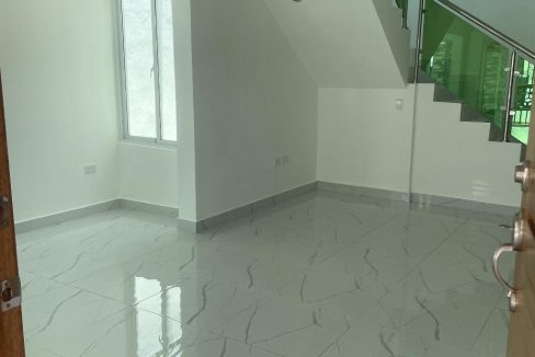 Casa en venta ubicada de 4 habitaciones en prado Oriental (18)