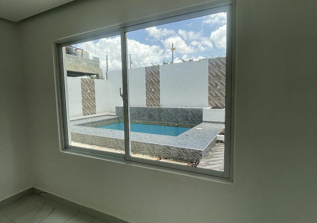 Casa en venta ubicada de 4 habitaciones en prado Oriental (20)