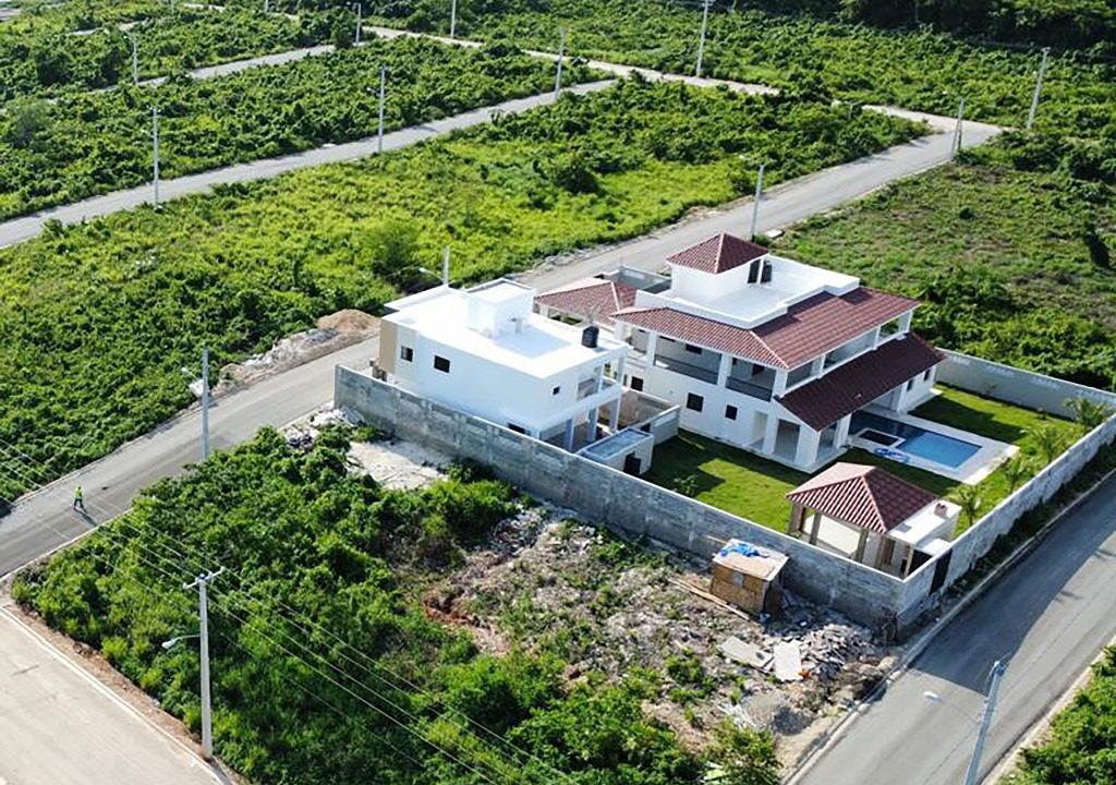 Solares en venta en la Avenida Ecológica (3)