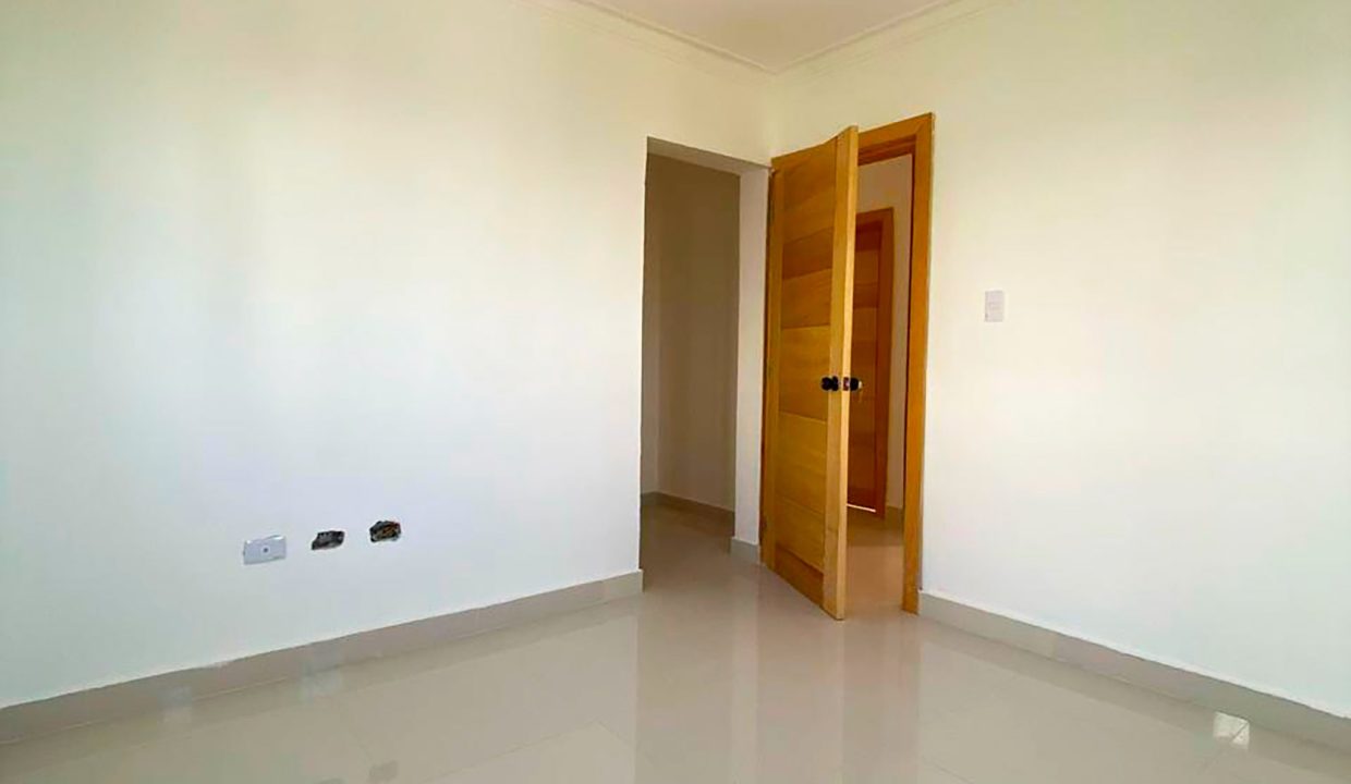 Apartamento en venta ubicado en la Jacobo Majluta (1)
