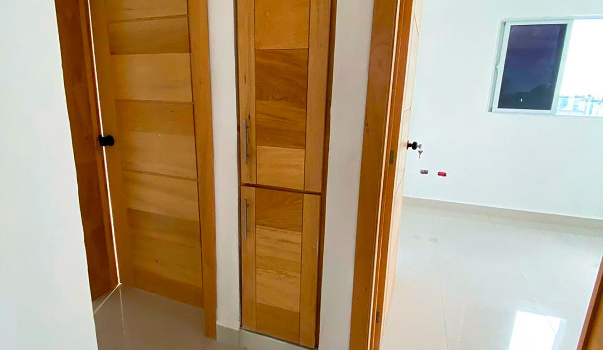 Apartamento en venta ubicado en la Jacobo Majluta (3)
