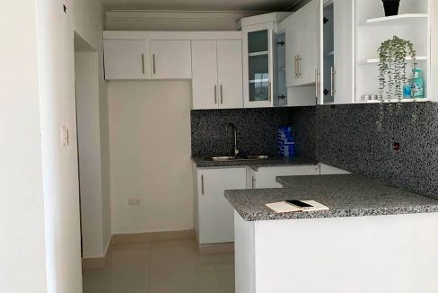 Apartamento en venta ubicado en la Jacobo Majluta (8)