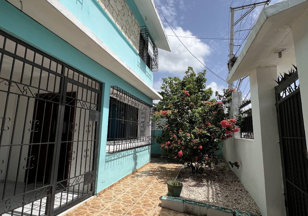 Casa en venta de 3 habitaciones Lucerna (12)