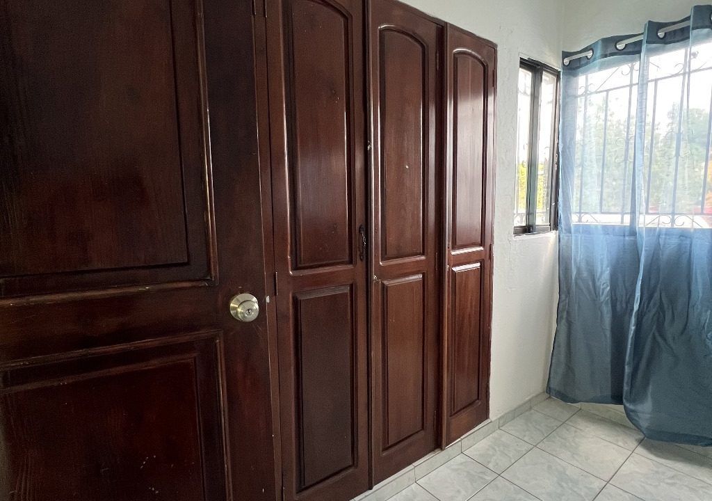 Casa en venta de 3 habitaciones Lucerna (14)