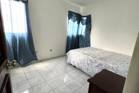 Casa en venta de 3 habitaciones Lucerna (15)
