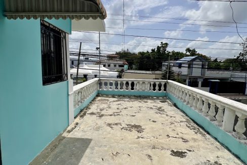 Casa en venta de 3 habitaciones Lucerna (17)