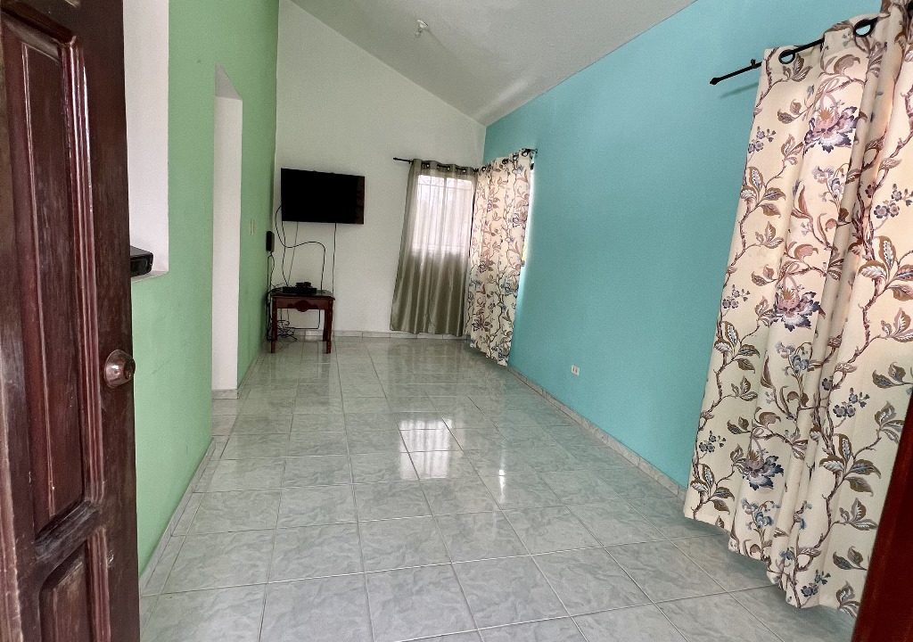 Casa en venta de 3 habitaciones Lucerna (18)