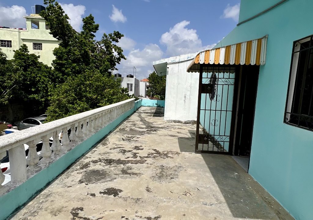 Casa en venta de 3 habitaciones Lucerna (19)