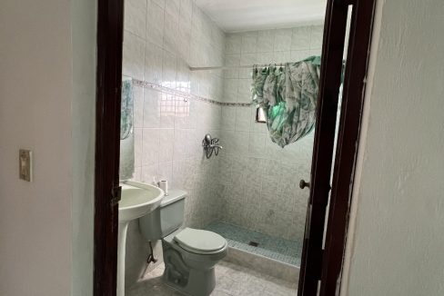 Casa en venta de 3 habitaciones Lucerna (22)