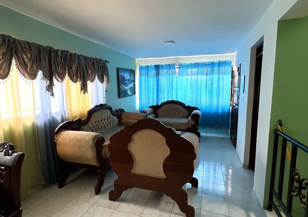 Casa en venta de 3 habitaciones Lucerna (23)