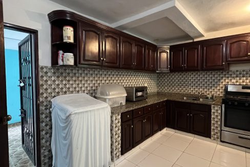 Casa en venta de 3 habitaciones Lucerna (9)
